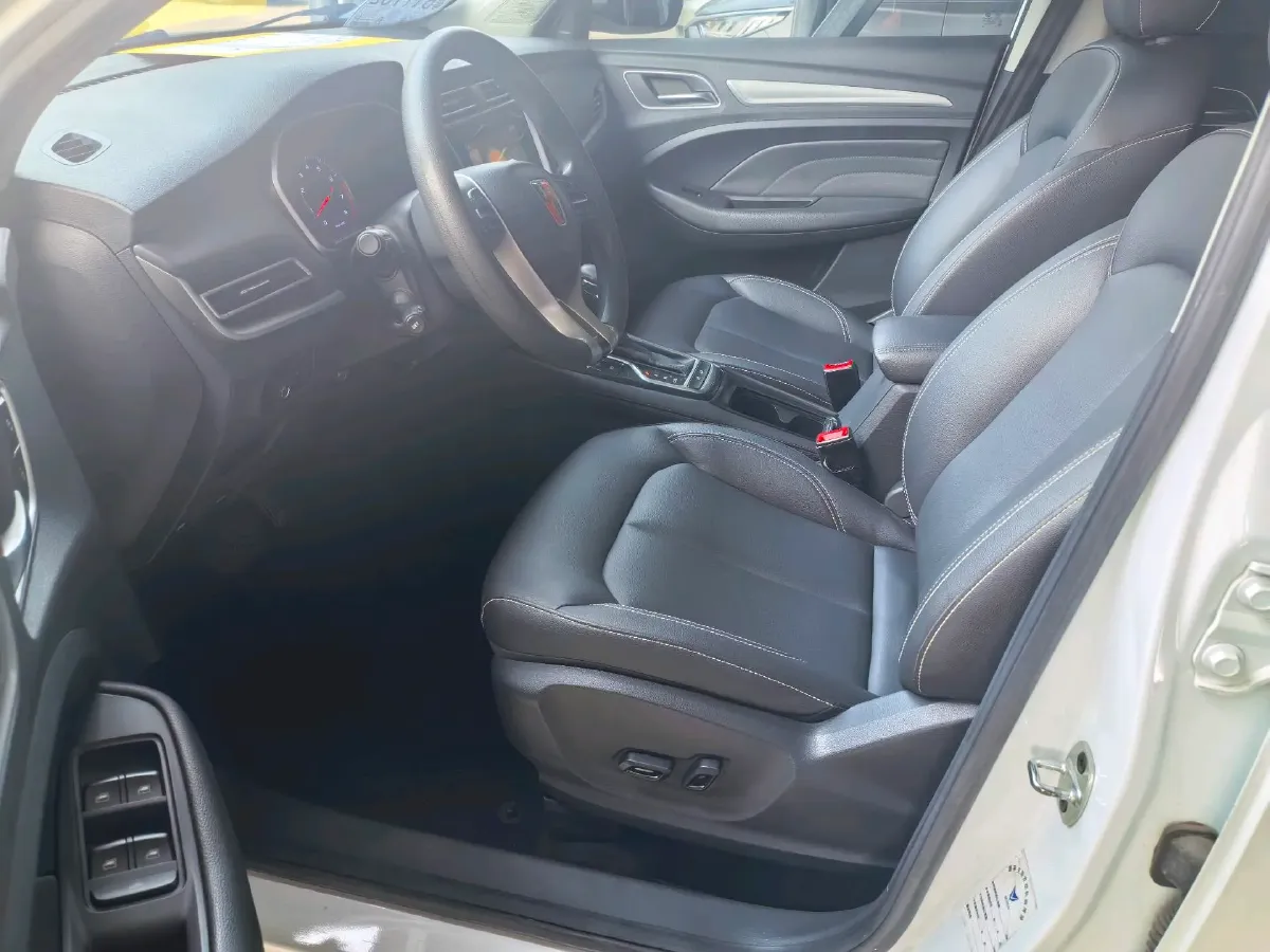 2020 Roewe RX3 1.6L 125HP L4 CVT,autocango,china used car exporter,china ev exporter,chinese used car exporter,chinese used ev exporter