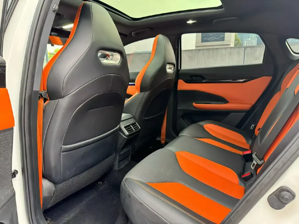 2023 ChangAn UNI-V 1.5T 188HP L4 7DCT,autocango,china used car exporter,china ev exporter,chinese used car exporter,chinese used ev exporter