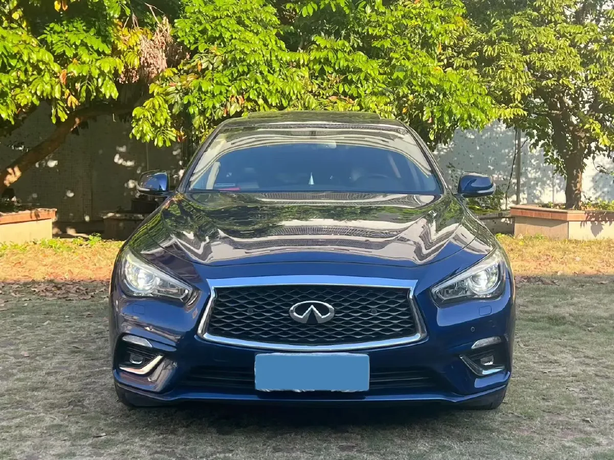 2018 Jeep Grand Commander 2.0T 265HP L4 9AT,autocango,china used car exporter,china ev exporter,chinese used car exporter,chinese used ev exporter