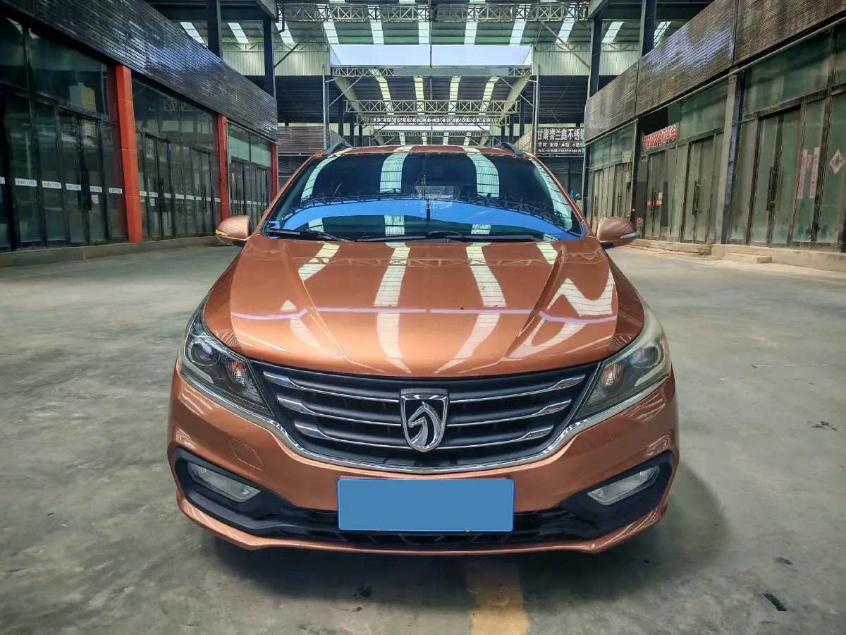 2017 BaoJun 310 1.5L 112HP L4 6MT,autocango,china used car exporter,china ev exporter,chinese used car exporter,chinese used ev exporter