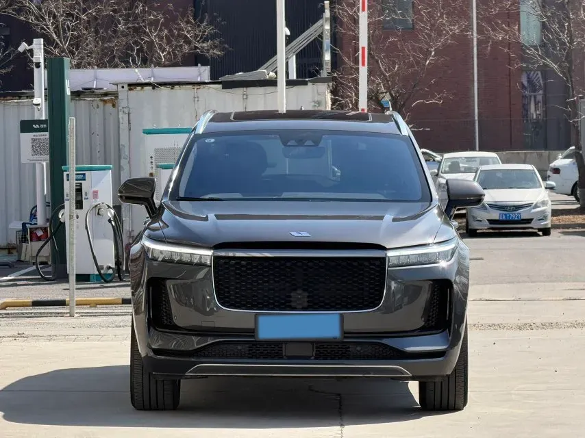 2020 Li ONE Range Extended 131HP REEV 40.5KWH,autocango,china used car exporter,china ev exporter,chinese used car exporter,chinese used ev exporter