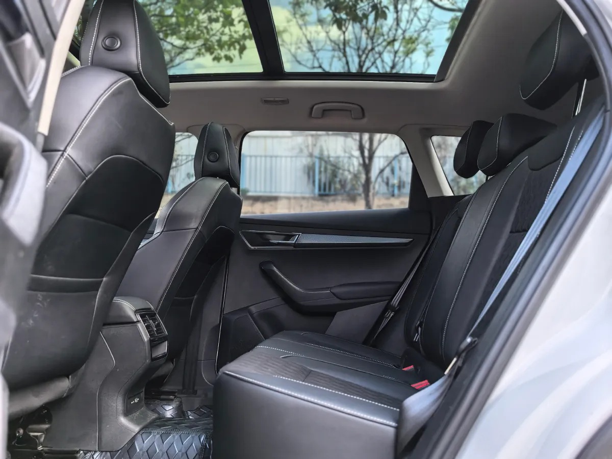 2019 Skoda Octavia 1.4T 150HP L4 7DCT,autocango,china used car exporter,china ev exporter,chinese used car exporter,chinese used ev exporter