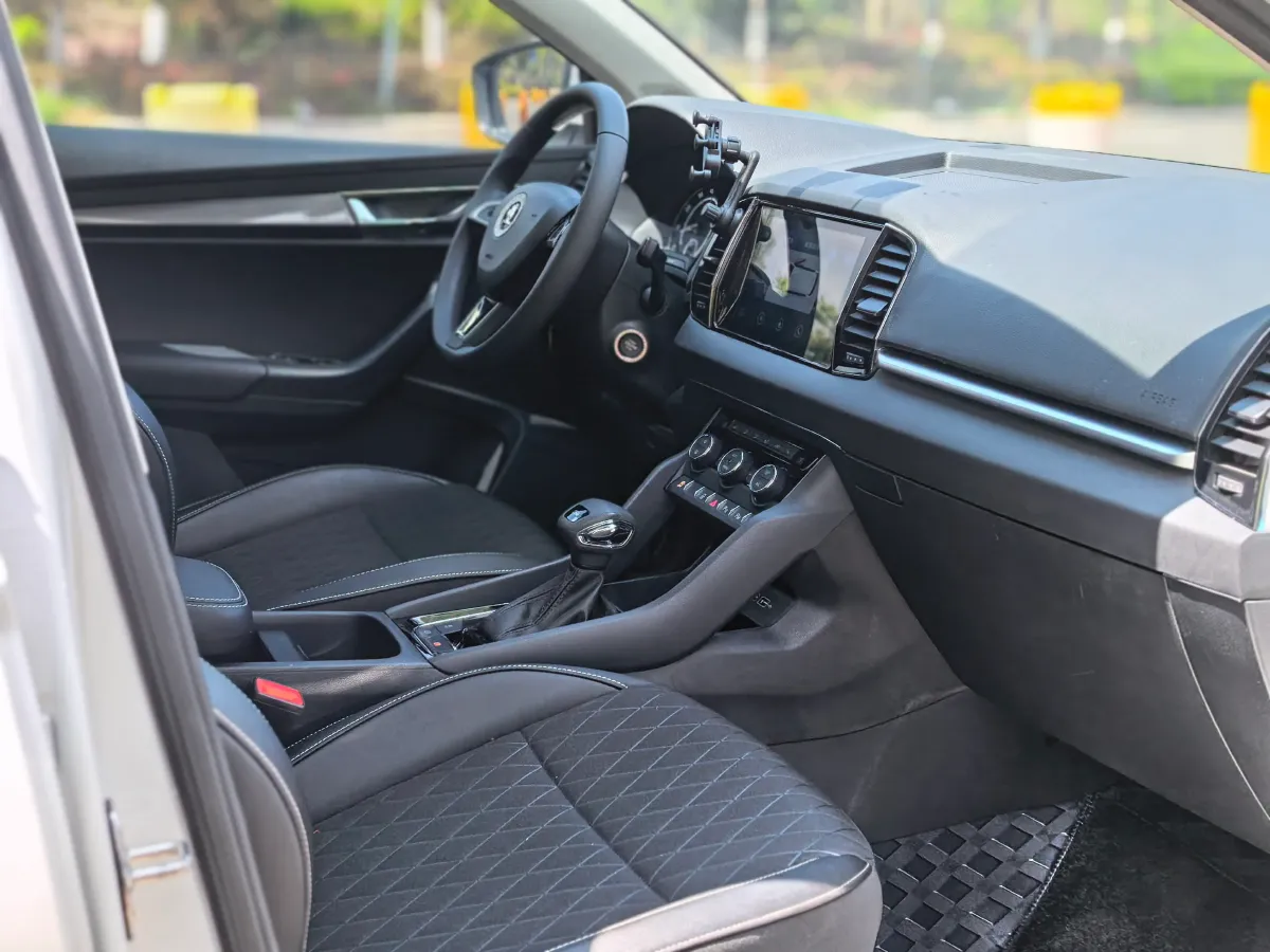 2019 Skoda Octavia 1.4T 150HP L4 7DCT,autocango,china used car exporter,china ev exporter,chinese used car exporter,chinese used ev exporter