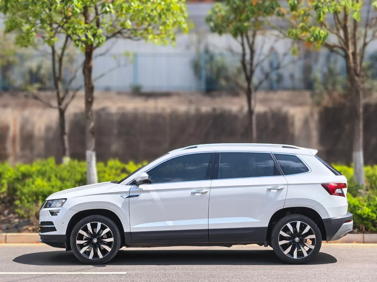 2019 Skoda Octavia 1.4T 150HP L4 7DCT,autocango,china used car exporter,china ev exporter,chinese used car exporter,chinese used ev exporter