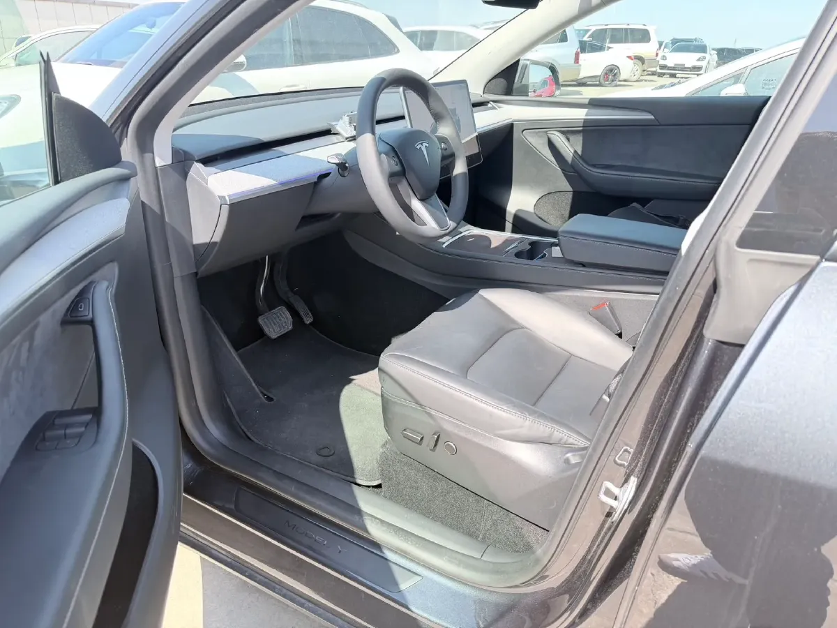 2024 Iveco OuSheng BEV 77.28KWH,autocango,china used car exporter,china ev exporter,chinese used car exporter,chinese used ev exporter