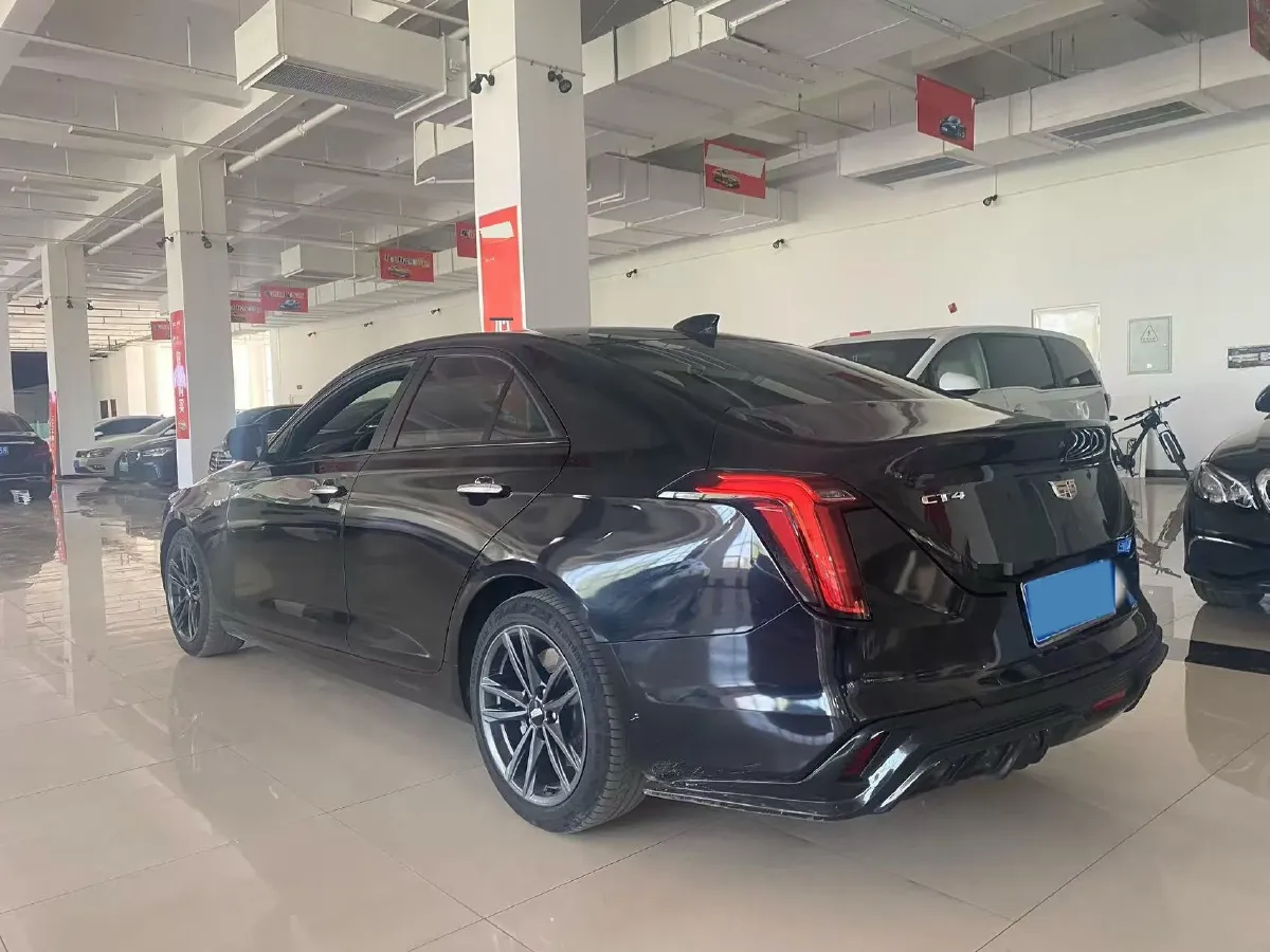 2021 Cadillac CT4 2.0T 237HP L4 8AT,autocango,china used car exporter,china ev exporter,chinese used car exporter,chinese used ev exporter