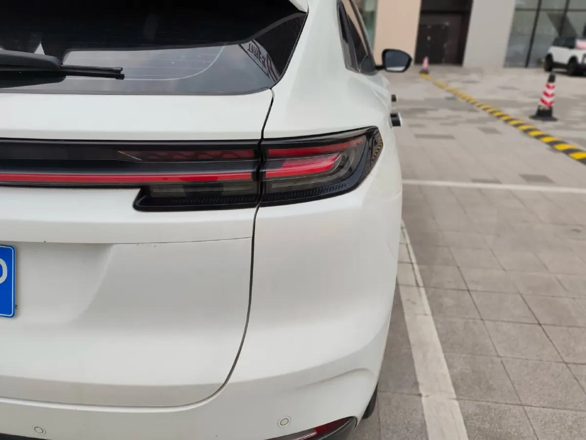 2021 ChangAn UNI-K 2.0T 233HP L4 8AT,autocango,china used car exporter,china ev exporter,chinese used car exporter,chinese used ev exporter