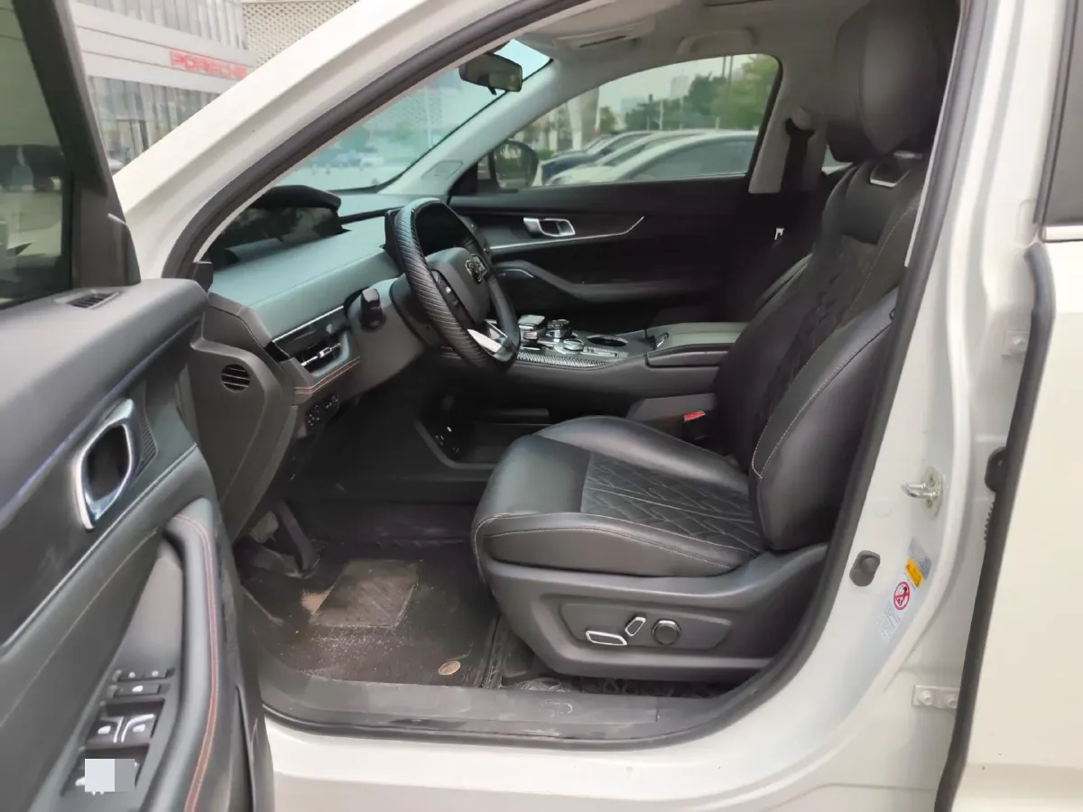 2021 ChangAn UNI-K 2.0T 233HP L4 8AT,autocango,china used car exporter,china ev exporter,chinese used car exporter,chinese used ev exporter