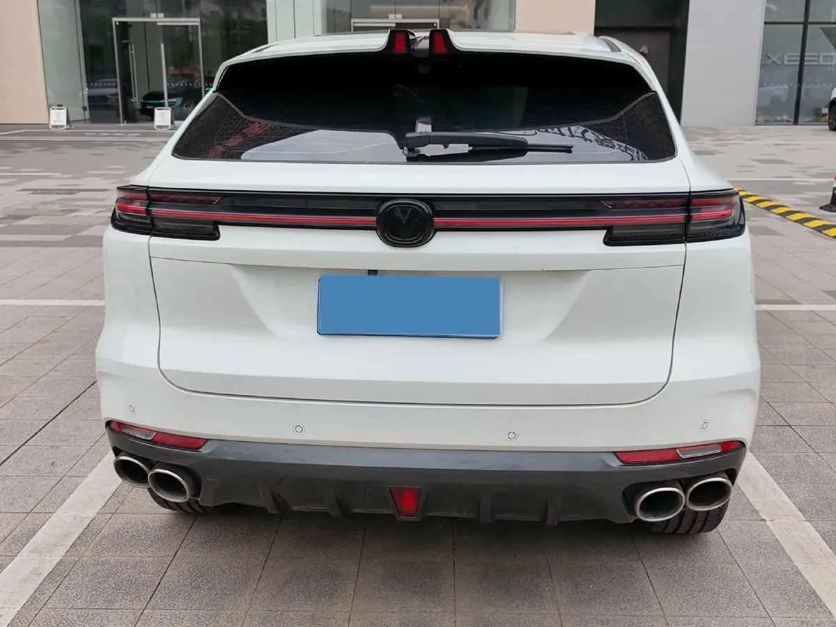 2021 ChangAn UNI-K 2.0T 233HP L4 8AT,autocango,china used car exporter,china ev exporter,chinese used car exporter,chinese used ev exporter