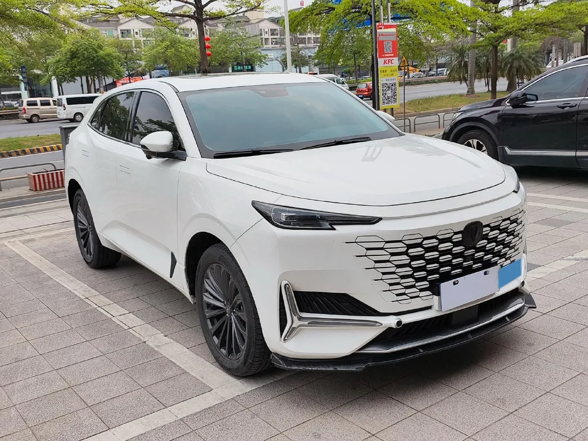 2021 ChangAn UNI-K 2.0T 233HP L4 8AT,autocango,china used car exporter,china ev exporter,chinese used car exporter,chinese used ev exporter