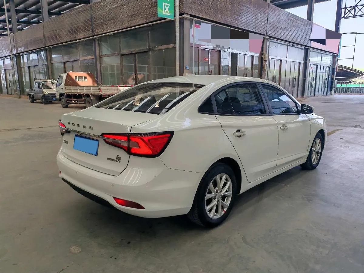 2020 Roewe i5 1.5L 120HP L4 CVT,autocango,china used car exporter,china ev exporter,chinese used car exporter,chinese used ev exporter
