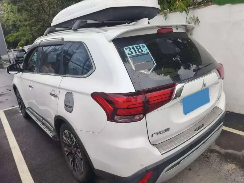 2019 Mitsubishi Outlander 2.4L 192HP L4 CVT,autocango,china used car exporter,china ev exporter,chinese used car exporter,chinese used ev exporter