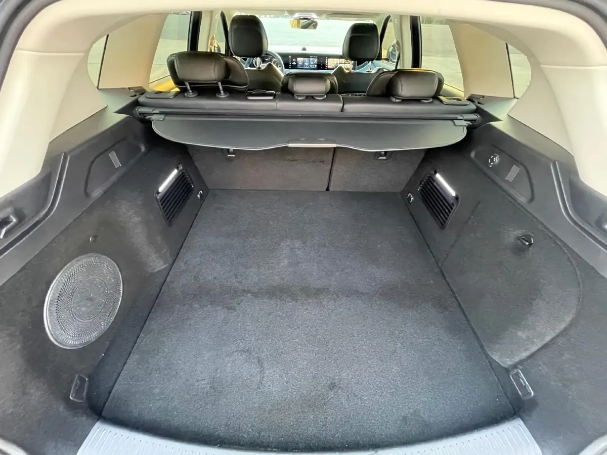 2021 Voyah FREE BEV 88KWH,autocango,china used car exporter,china ev exporter,chinese used car exporter,chinese used ev exporter