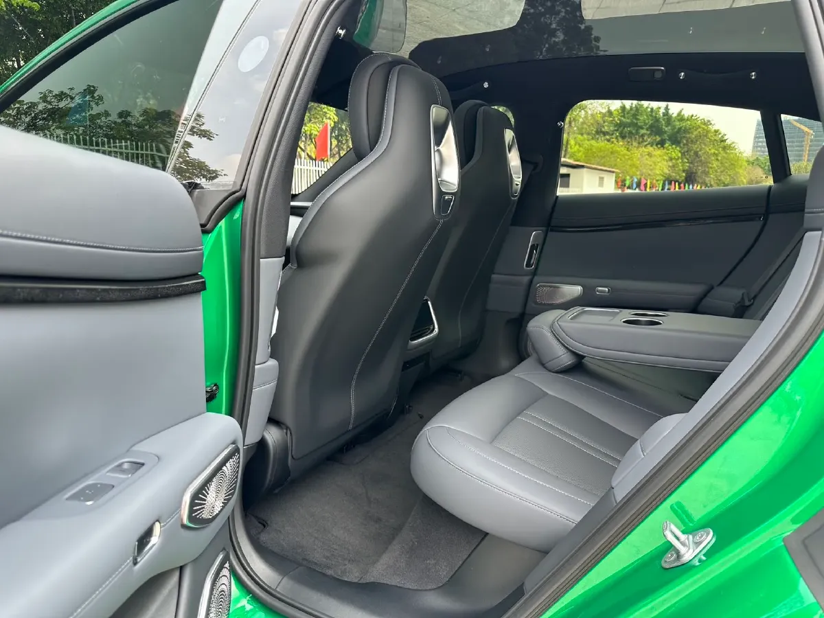 2025 MI YU7 BEV 96.3KWH,autocango,china used car exporter,china ev exporter,chinese used car exporter,chinese used ev exporter