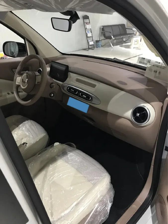 2025 WuLing HongGuang MINI EV BEV 16.2KWH,autocango,china used car exporter,china ev exporter,chinese used car exporter,chinese used ev exporter
