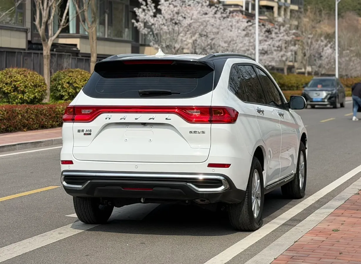 2021 Haval M6 1.5T 150HP L4 7DCT,autocango,china used car exporter,china ev exporter,chinese used car exporter,chinese used ev exporter