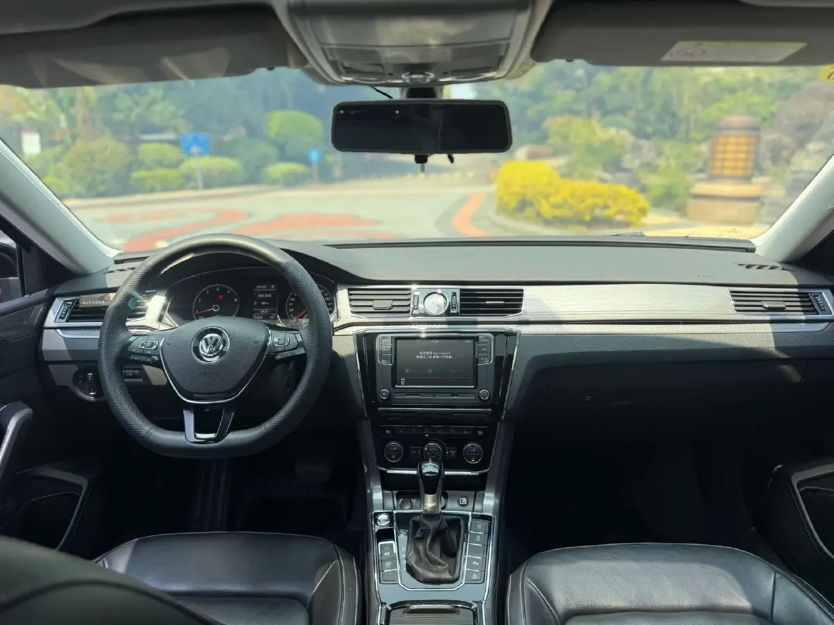 2017 Volkswagen Passat 1.8T 180HP L4 7DCT,autocango,china used car exporter,china ev exporter,chinese used car exporter,chinese used ev exporter