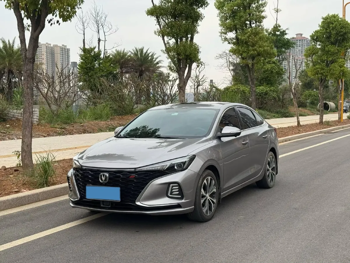 2021 ChangAn Eado 1.4T 160HP L4 7DCT,autocango,china used car exporter,china ev exporter,chinese used car exporter,chinese used ev exporter