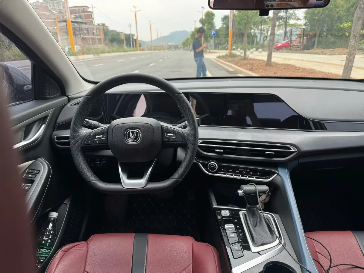 2021 ChangAn Eado 1.4T 160HP L4 7DCT,autocango,china used car exporter,china ev exporter,chinese used car exporter,chinese used ev exporter