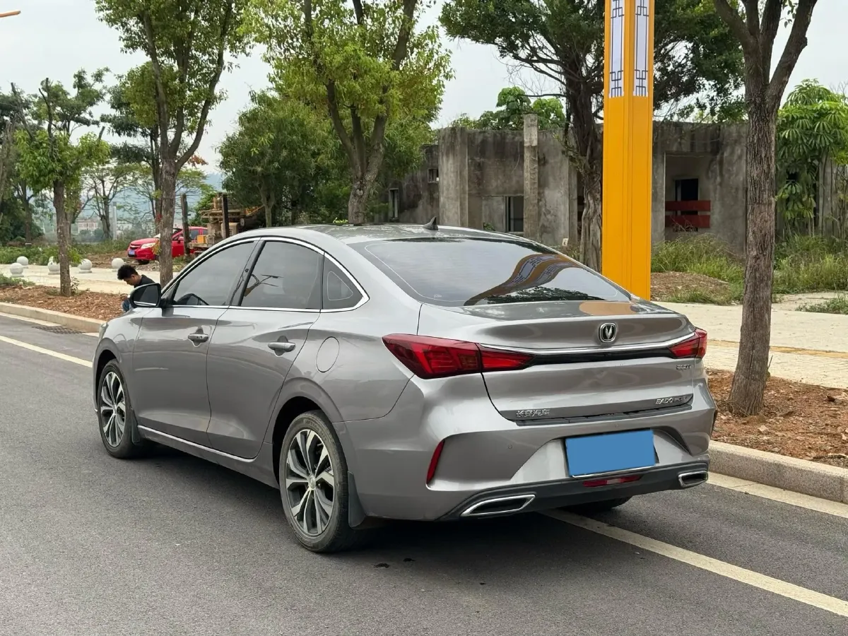 2021 ChangAn Eado 1.4T 160HP L4 7DCT,autocango,china used car exporter,china ev exporter,chinese used car exporter,chinese used ev exporter