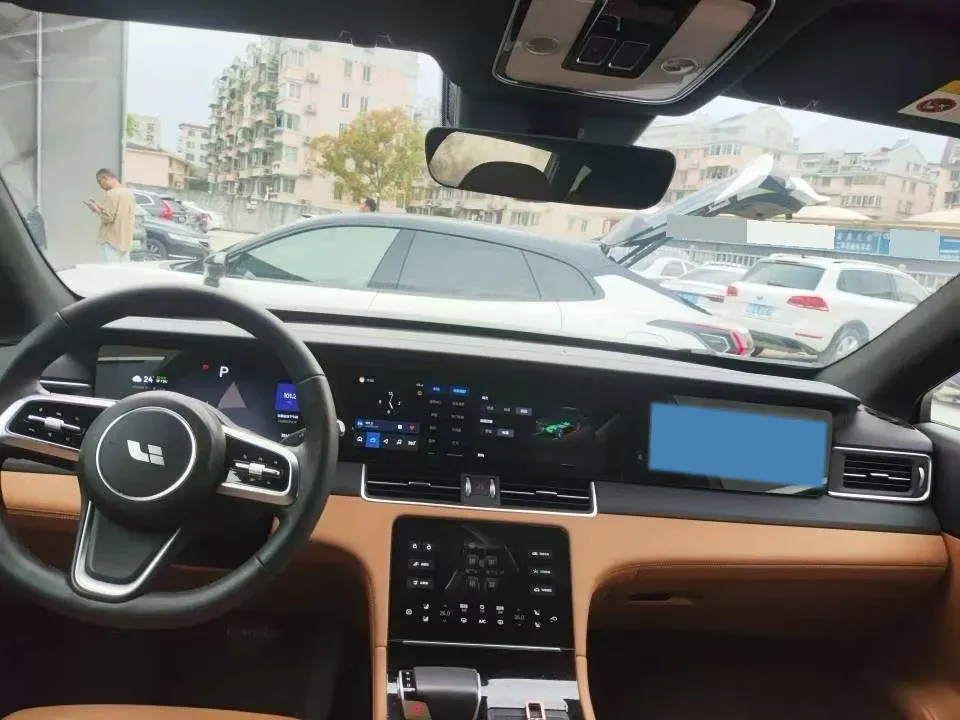 2021 Li ONE Range Extended 131HP REEV 40.5KWH,autocango,china used car exporter,china ev exporter,chinese used car exporter,chinese used ev exporter