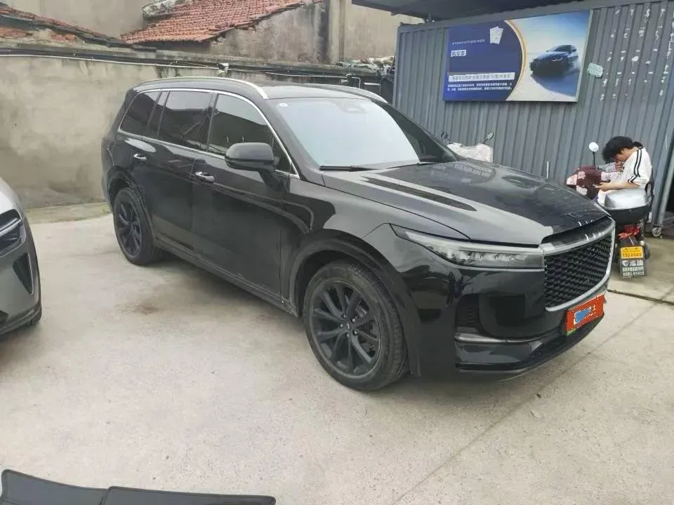 2021 Li ONE Range Extended 131HP REEV 40.5KWH,autocango,china used car exporter,china ev exporter,chinese used car exporter,chinese used ev exporter