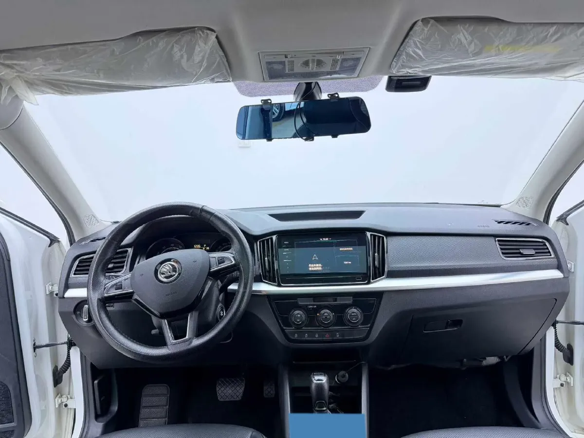 2022 Skoda Kamiq 1.5L 112HP L4 6AT,autocango,china used car exporter,china ev exporter,chinese used car exporter,chinese used ev exporter