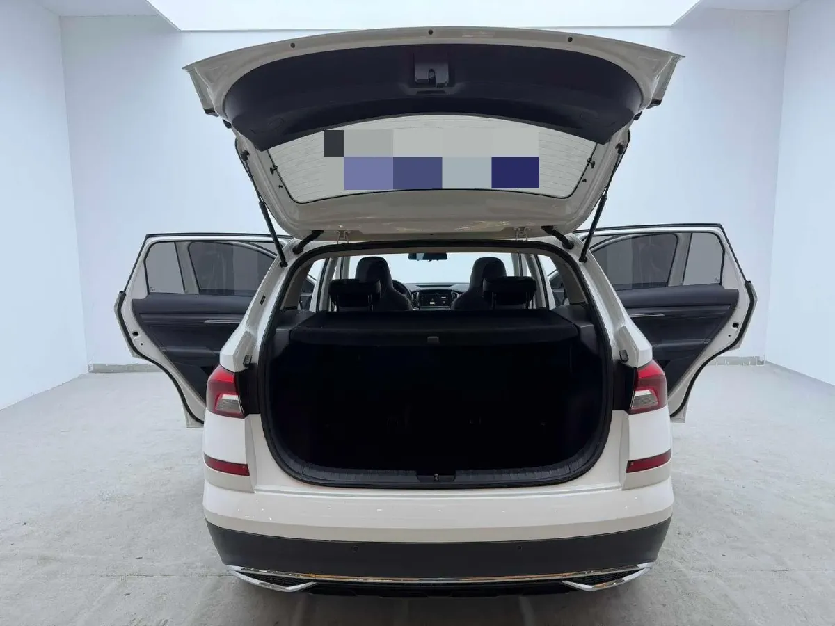 2022 Skoda Kamiq 1.5L 112HP L4 6AT,autocango,china used car exporter,china ev exporter,chinese used car exporter,chinese used ev exporter