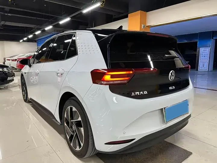 2023 Volkswagen ID.3 BEV 52.8KWH,autocango,china used car exporter,china ev exporter,chinese used car exporter,chinese used ev exporter