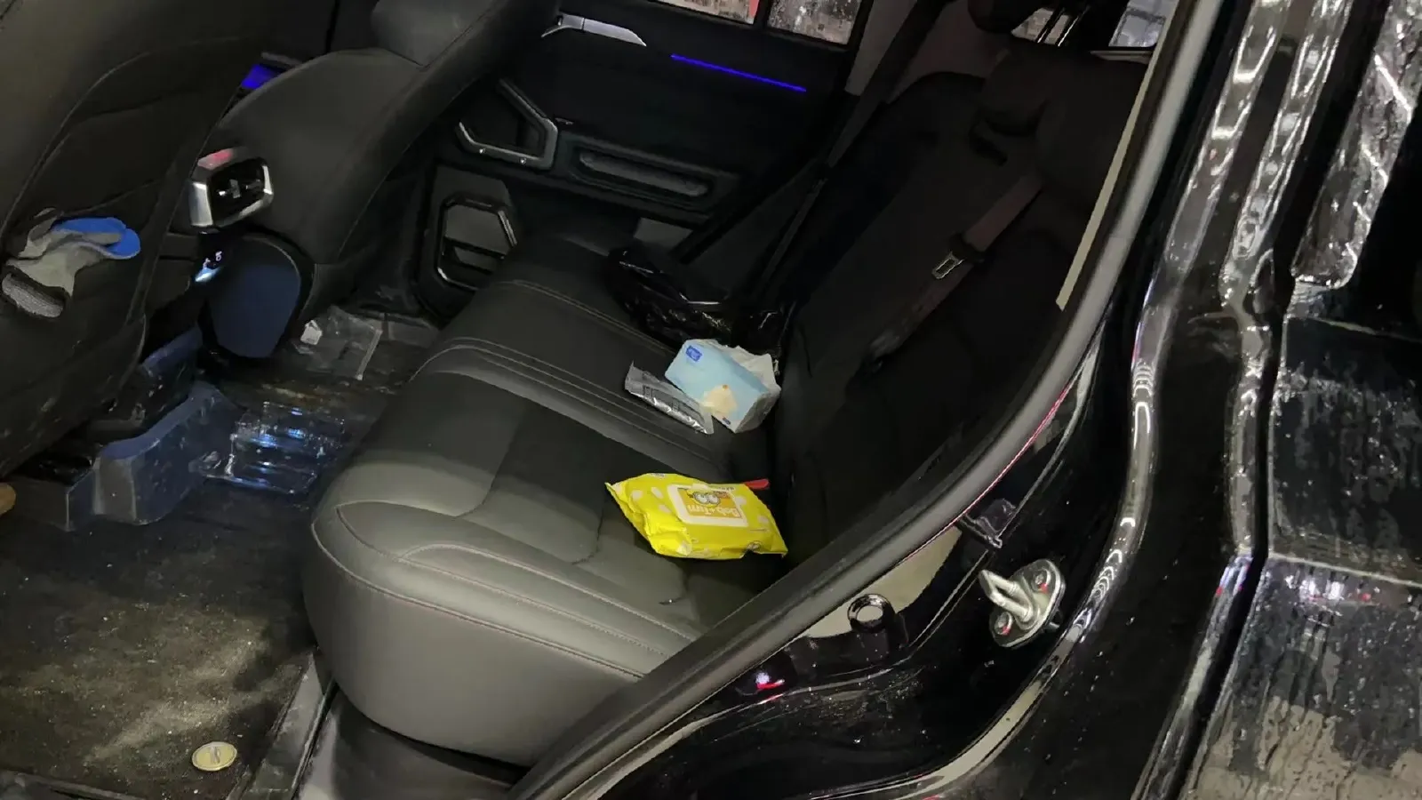 2023 Jetour Traveller 2.0T 254HP L4 7DCT,autocango,china used car exporter,china ev exporter,chinese used car exporter,chinese used ev exporter