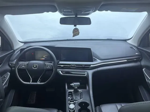 2021 ChangAn CS75 Plus 1.5T 178HP L4 6AT,autocango,china used car exporter,china ev exporter,chinese used car exporter,chinese used ev exporter