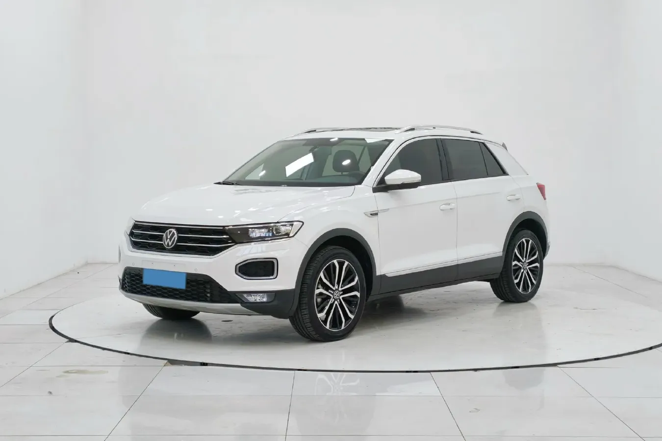 2022 Volkswagen T-Roc 1.4T 150HP L4 7DCT,autocango,china used car exporter,china ev exporter,chinese used car exporter,chinese used ev exporter