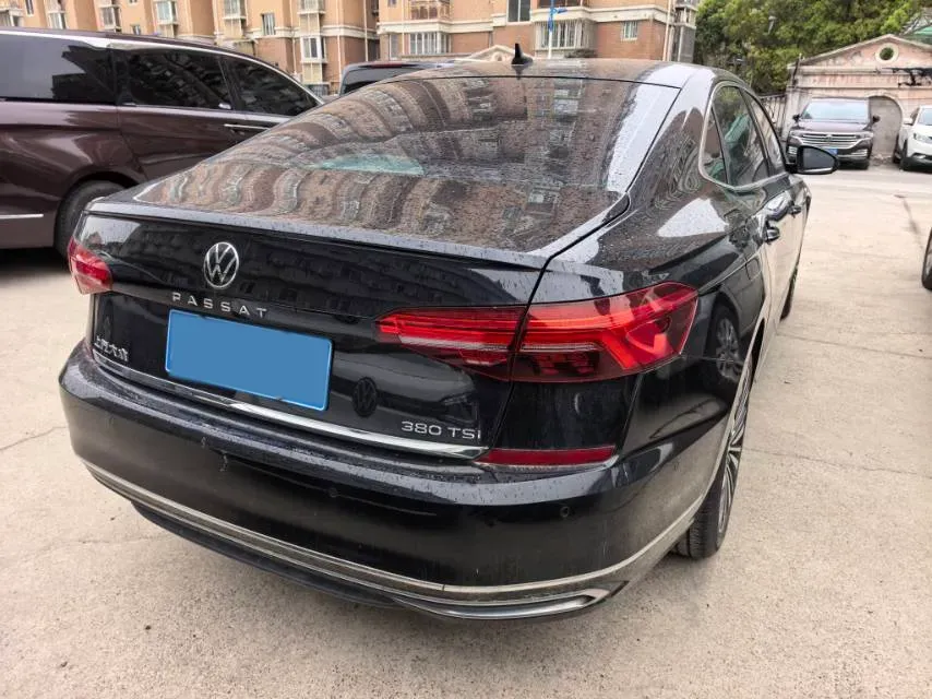 2021 Volkswagen Passat 2.0T 220HP L4 7DCT,autocango,china used car exporter,china ev exporter,chinese used car exporter,chinese used ev exporter
