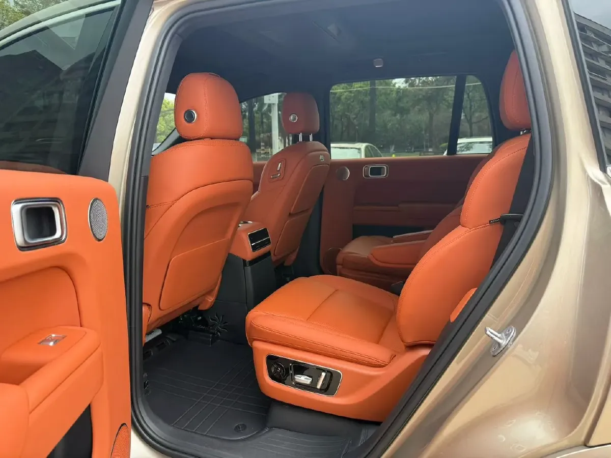 2022 Li L9 Range Extended 154HP REEV 42.6KWH,autocango,china used car exporter,china ev exporter,chinese used car exporter,chinese used ev exporter