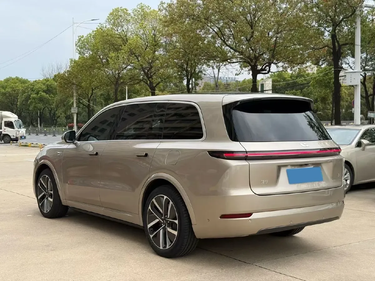 2022 Li L9 Range Extended 154HP REEV 42.6KWH,autocango,china used car exporter,china ev exporter,chinese used car exporter,chinese used ev exporter