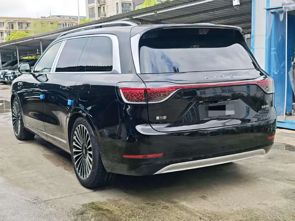 2025 AITO AITO M9 REEV 160HP REEV 52KWH,autocango,china used car exporter,china ev exporter,chinese used car exporter,chinese used ev exporter