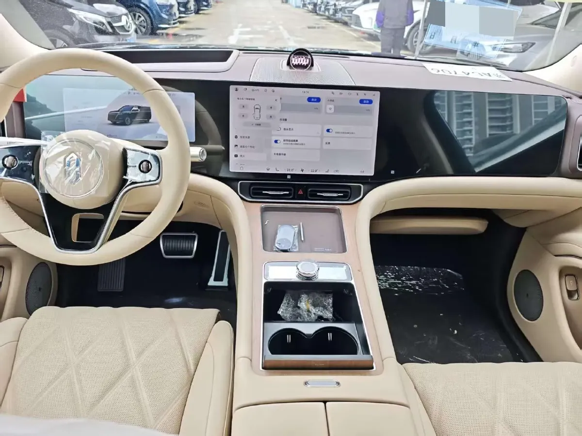 2025 AITO AITO M9 REEV 160HP REEV 52KWH,autocango,china used car exporter,china ev exporter,chinese used car exporter,chinese used ev exporter