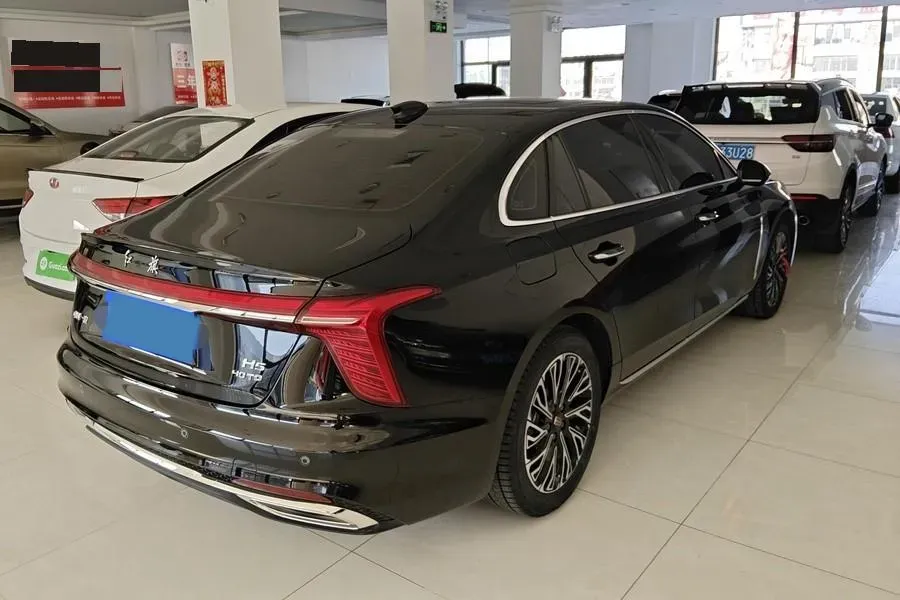 2024 HongQi H5 2.0T 224HP L4 8AT,autocango,china used car exporter,china ev exporter,chinese used car exporter,chinese used ev exporter