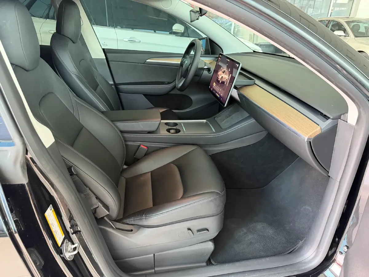 2022 Tesla Model Y BEV 60KWH,autocango,china used car exporter,china ev exporter,chinese used car exporter,chinese used ev exporter