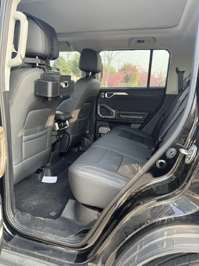 2023 Jetour Traveller 2.0T 254HP L4 7DCT,autocango,china used car exporter,china ev exporter,chinese used car exporter,chinese used ev exporter