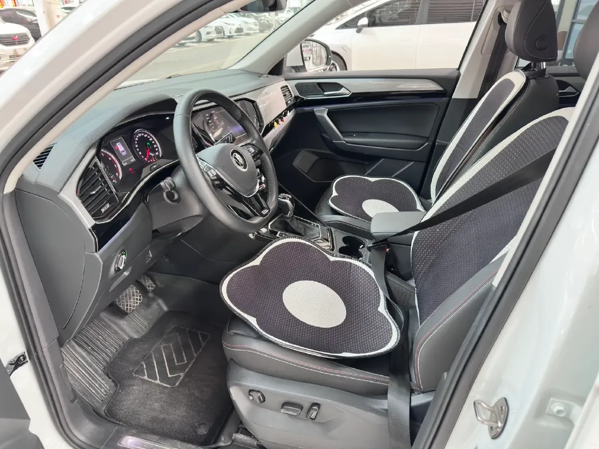 2021 Volkswagen Tayron 2.0T 186HP L4 7DCT,autocango,china used car exporter,china ev exporter,chinese used car exporter,chinese used ev exporter