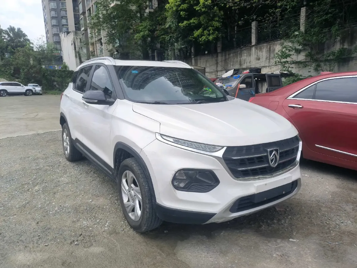 2017 HaiMa S5 Young Edition 1.6L 122HP L4 5MT,autocango,china used car exporter,china ev exporter,chinese used car exporter,chinese used ev exporter