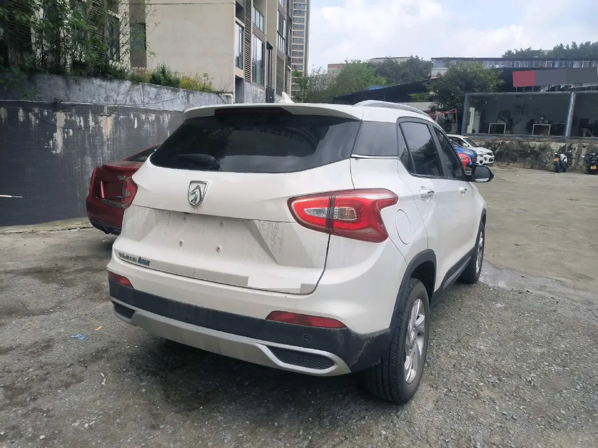 2017 HaiMa S5 Young Edition 1.6L 122HP L4 5MT,autocango,china used car exporter,china ev exporter,chinese used car exporter,chinese used ev exporter