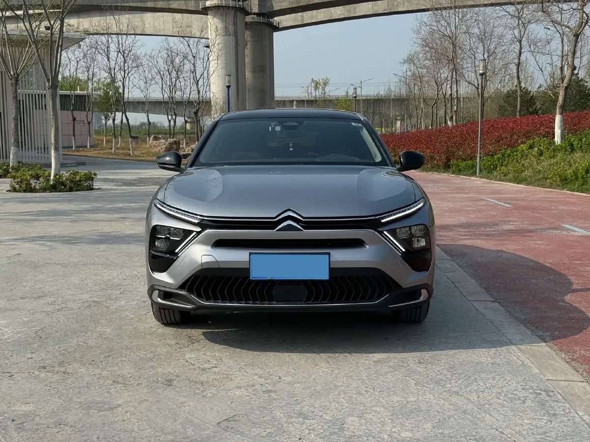 2022 Citroen C5 X 1.6T 175HP L4 8AT,autocango,china used car exporter,china ev exporter,chinese used car exporter,chinese used ev exporter