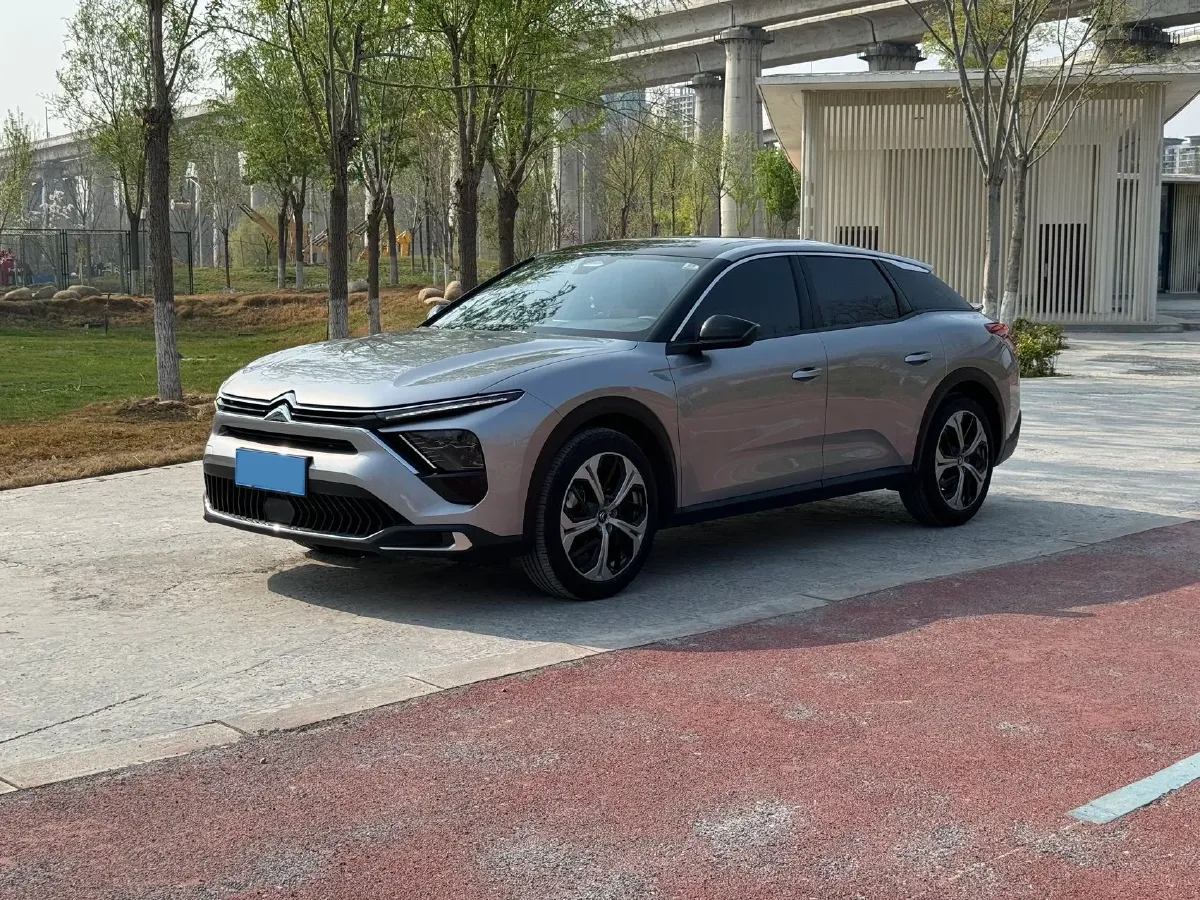 2022 Citroen C5 X 1.6T 175HP L4 8AT,autocango,china used car exporter,china ev exporter,chinese used car exporter,chinese used ev exporter