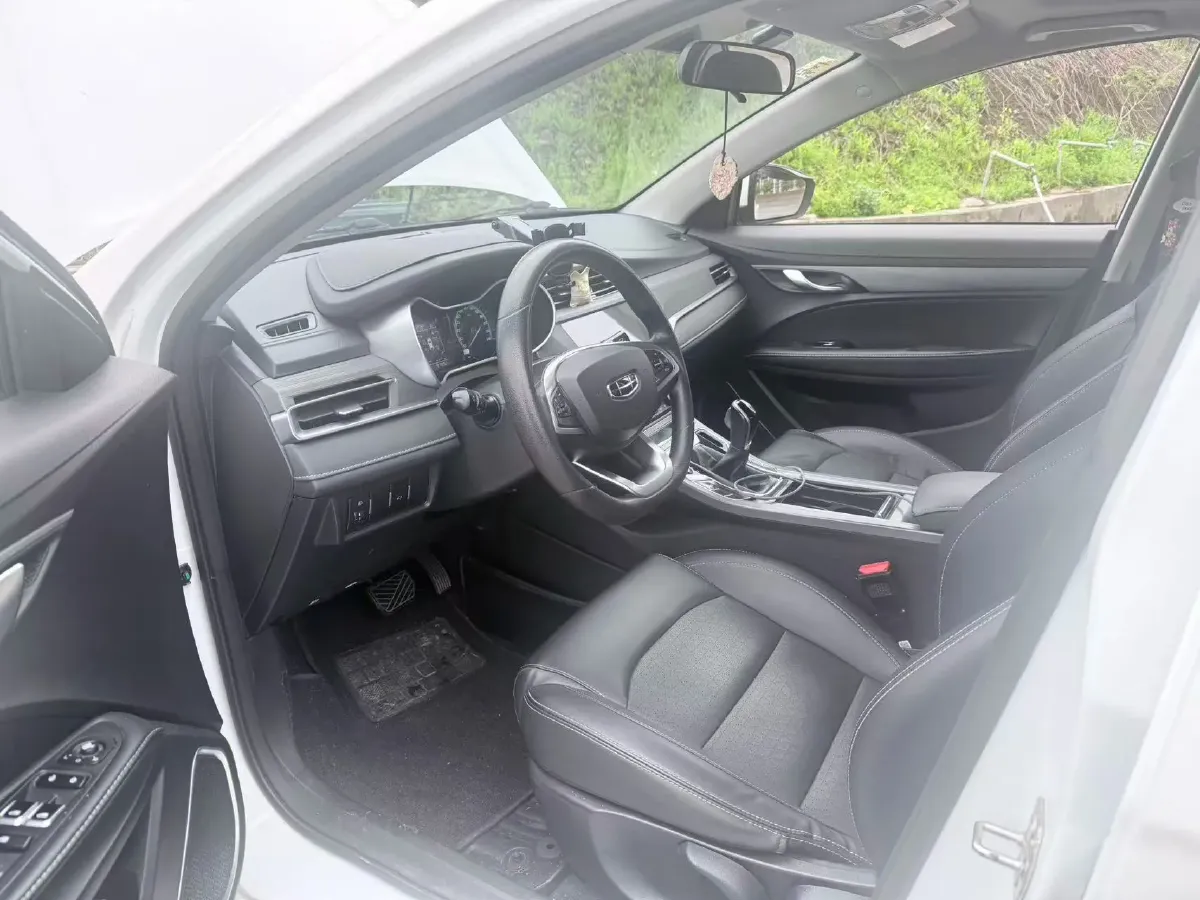 2021 Geely Coolray 1.4T 141HP L4 6MT,autocango,china used car exporter,china ev exporter,chinese used car exporter,chinese used ev exporter