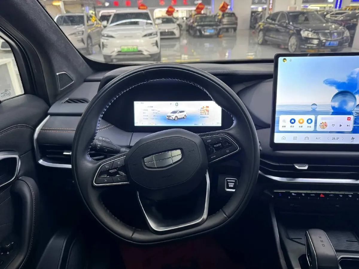 2024 Geely Okavango L 2.0T 218HP L4 7DCT,autocango,china used car exporter,china ev exporter,chinese used car exporter,chinese used ev exporter