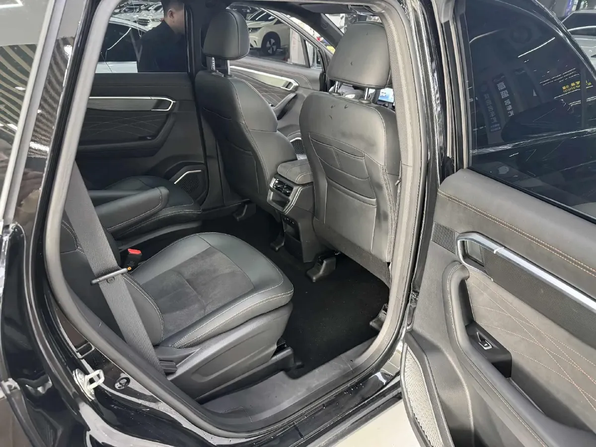 2024 Geely Okavango L 2.0T 218HP L4 7DCT,autocango,china used car exporter,china ev exporter,chinese used car exporter,chinese used ev exporter