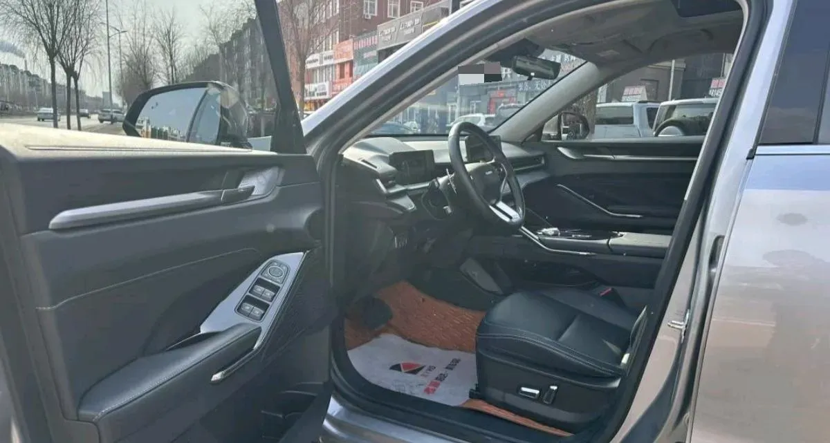 2022 Haval H6 1.5T 184HP L4 7DCT,autocango,china used car exporter,china ev exporter,chinese used car exporter,chinese used ev exporter