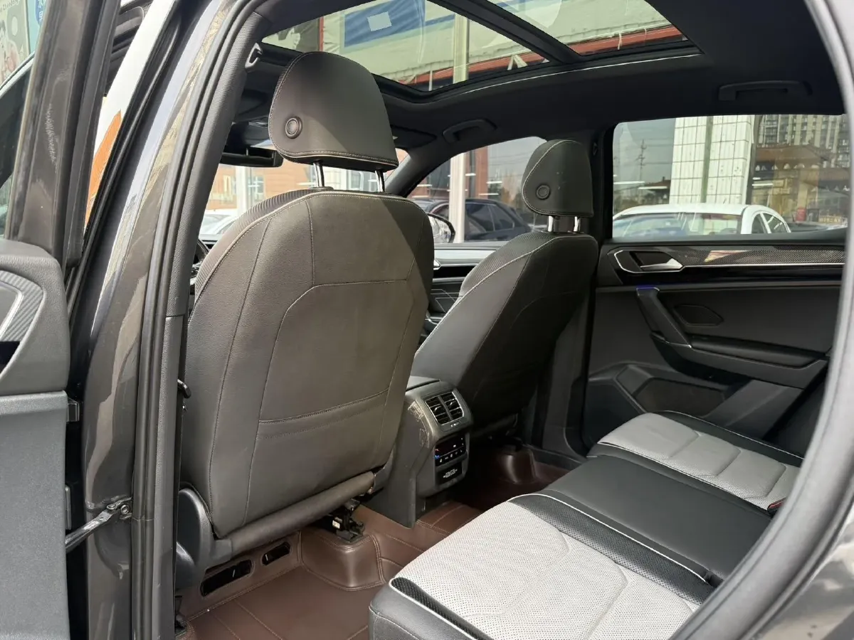 2020 Volkswagen Tayron X 2.0T 220HP L4 7DCT,autocango,china used car exporter,china ev exporter,chinese used car exporter,chinese used ev exporter